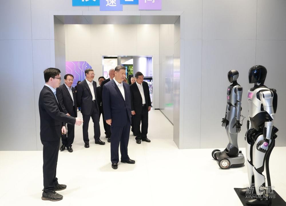 习近平总书记到上海调研，350vip浦京集团代表具身智能行业汇报进展